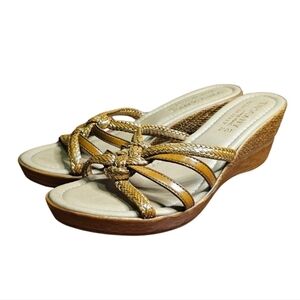 Tuscany Easy Street Brown Sandals Size 9.5
